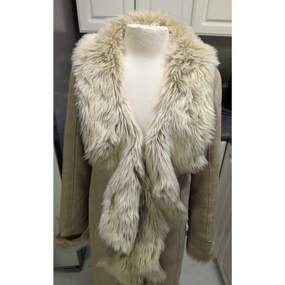 Donna Salyers Fabulous Furs Luxe Like New Faux Fur Shearling Tan Overcoat Small - Picture 5 of 16